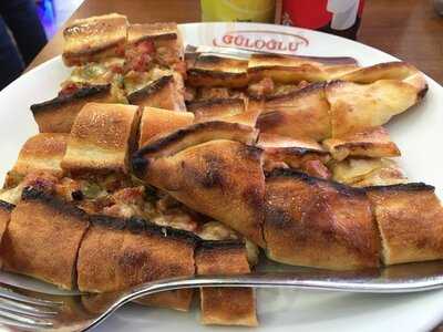Gulluoglu Pide Ve Borek Salonu