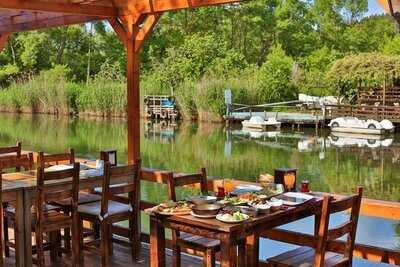 Mints Hotel Restaurant