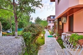 Mints Hotel Restaurant