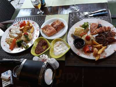 Picalo Restaurant & Bar