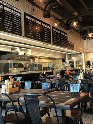 Pizza Lokal