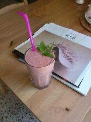 Tel Dolap Cihangir Cafe