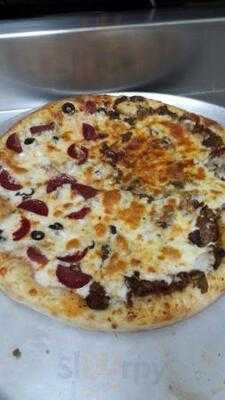 Karışık Pizza & Cafe