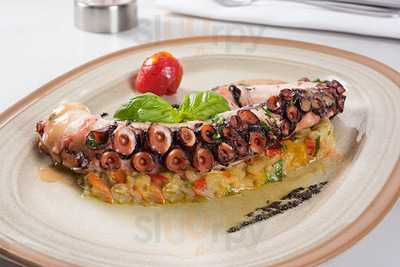 Nar Cafe & Restaurant