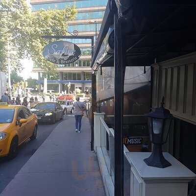 Safiye Cafe & Brasserie