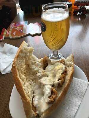 Meshur Kirecburnu Midye Ve Balik Evi