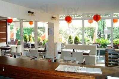 Mai - Ling Chinese & Sushi Restaurant