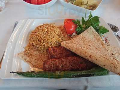 Dilruba Restaurant & Cafe