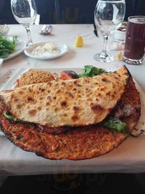 Dilruba Restaurant & Cafe