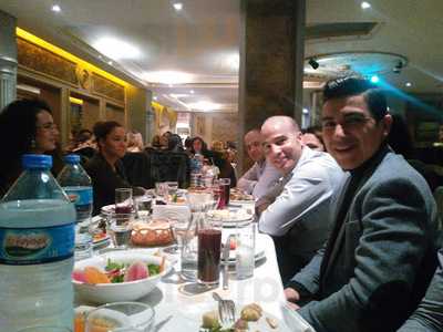 Le Chateau Restaurant