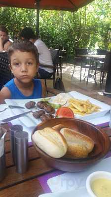 Sağanak Cafe Restorant