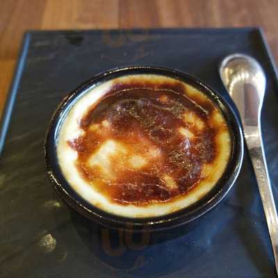 Tarihi Çinili Fırın Börekçisi