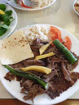 Zeynel Gülkardeşler Kebap Salonu