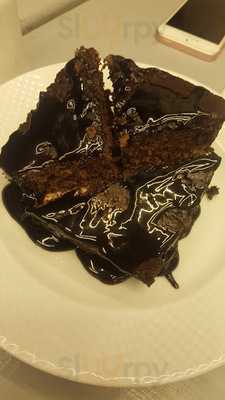 Alfred Cafe & Restaurant