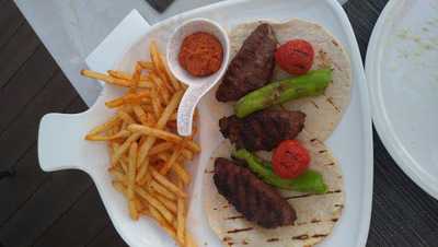 Pembe Yali Restaurant