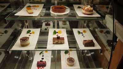 Pembe Yali Restaurant