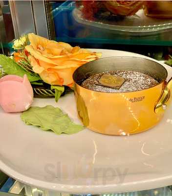 Pembe Yali Restaurant