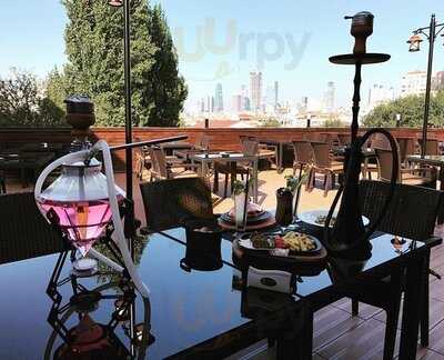 Grammy İstanbul Karaoke Lounge & Terrace
