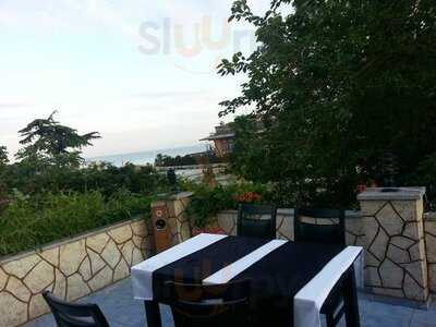 Türk Dünyası Zinnet Restaurant