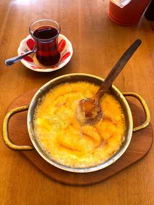 Koçari Karadeniz Pide