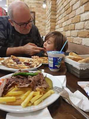 Adalar Kebap Salonu