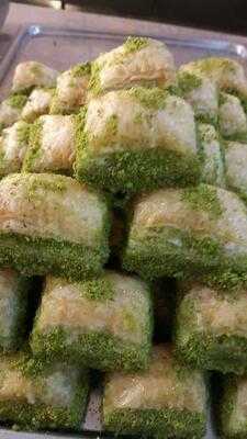 Antepli Beraat Tatlı Ve Çiğ Köfte Salonu