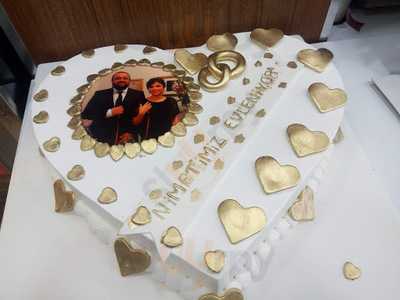 Ustun Palmiye Pastanesi