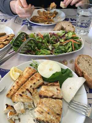 Hamsi Balık Lokantası