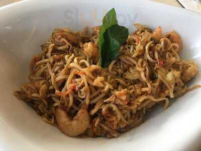 Podio Restaurant & Bar