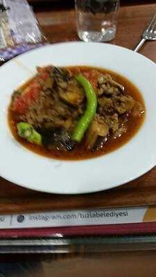 Tuzla Belediyesi Ay Yıldız Sosyal Tesisleri