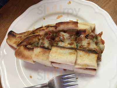 Meşhur Sarıyer Börekçisi Karaköy