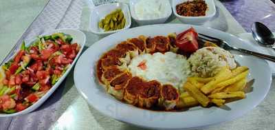 Meşhur Sarıyer Börekçisi Karaköy