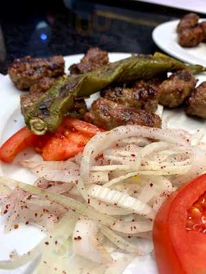 Meşhur İnegöl Köftecisi