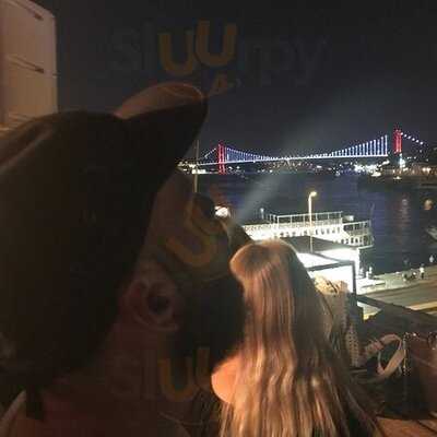 Alexandra Cocktail Bar