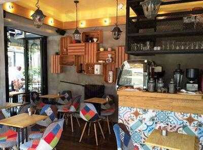 Vagabond Coffee Bar