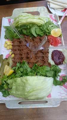 Tatlıses Çiğ Köfte