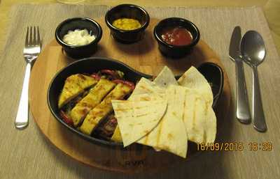 Cousin Restaurant & Bistro