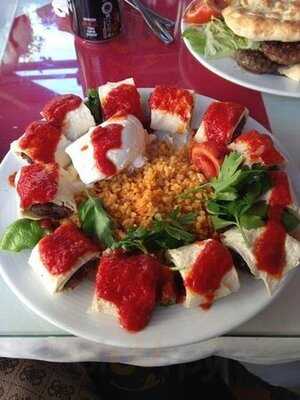 Kebapci Kardesler Yemek Salonu