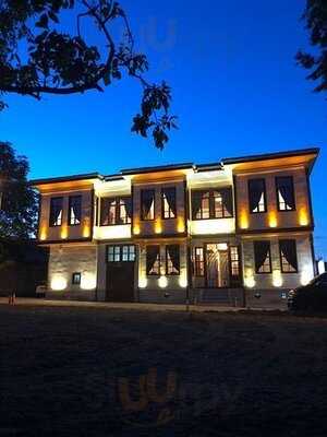 Tarihi Demiralay Konağı Ecelfe Restaurant