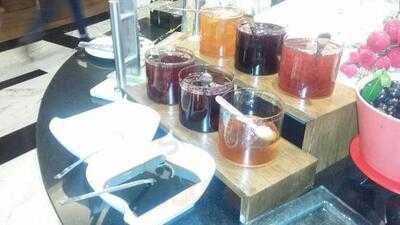 Ruga Lobby Bar - Hotel Surmeli