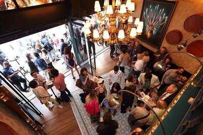 Dora King Gastro Pub