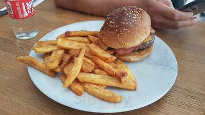 Lacin Cafe & Restaurant