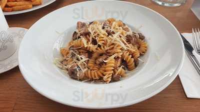 Lacin Cafe & Restaurant