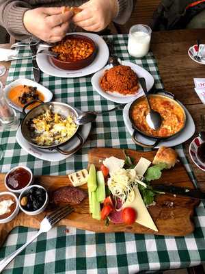 Ozdogan Kofte Salonu