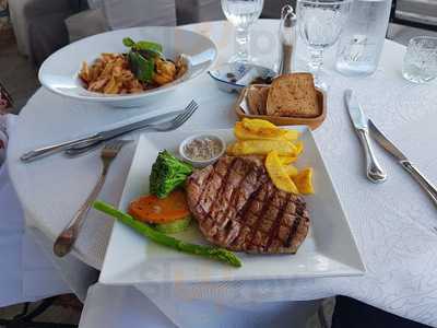 5. Kat Restaurant & Cafe Bar