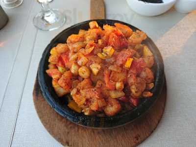 Tria Elegance Restaurant