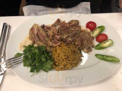 Köşkeroğlu Baklava Ve Burma Kadayıfları