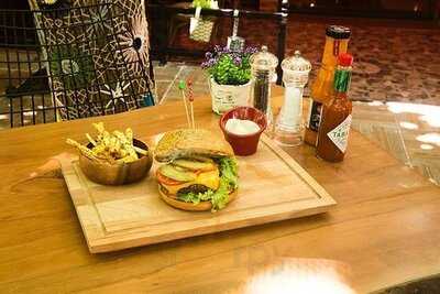 Pieta Burger & Pizzeria