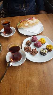 Pembegül Pasta & Cafe