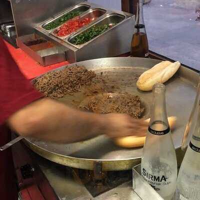 Suat Usta 33 Mersin Tantuni